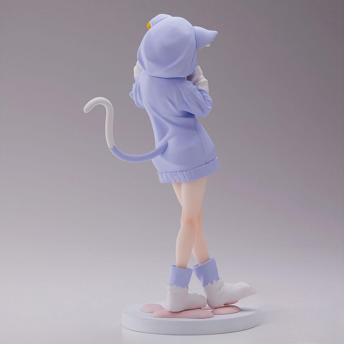 Emilia Mofumofu Statue
